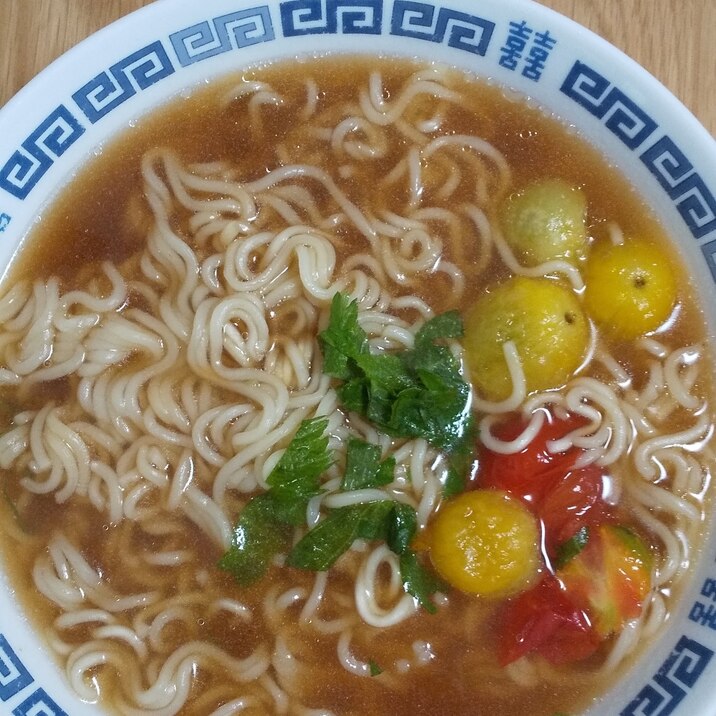 さっぱり大葉トマトラーメン